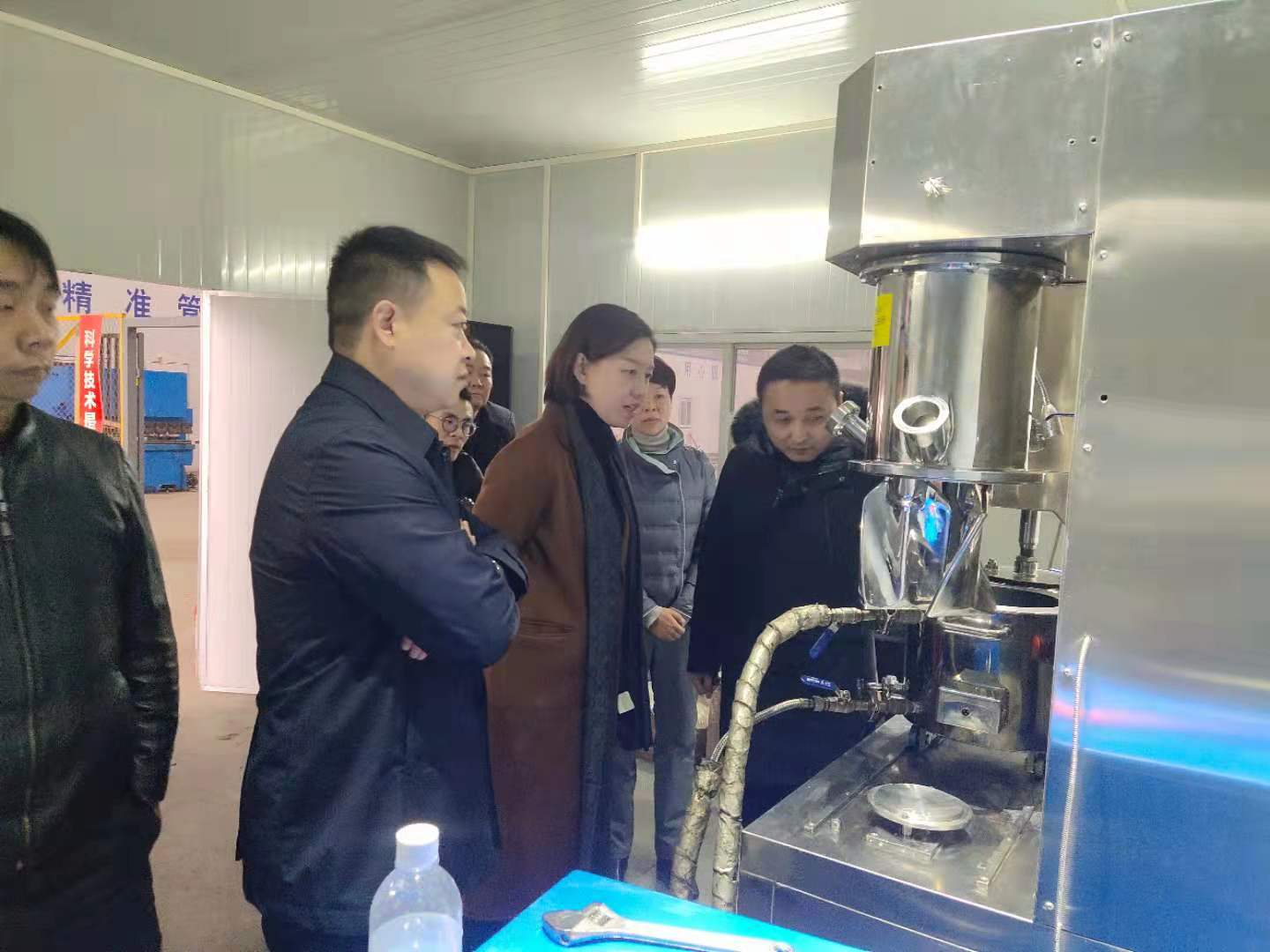 湖南麥克斯攪拌捏合設(shè)備有限公司,湘潭攪拌混合設(shè)備生產(chǎn)銷(xiāo)售,湘潭立式捏合機(jī)生產(chǎn)銷(xiāo)售